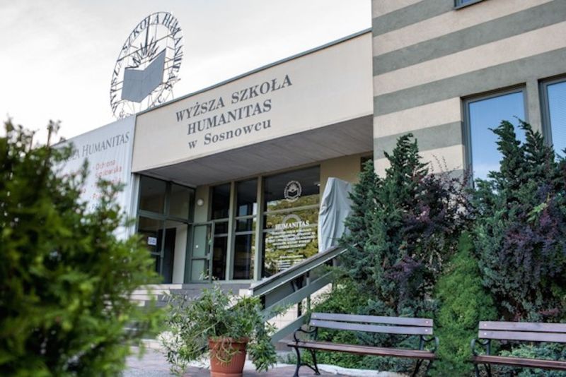 II Etap Ogólnopolskiej Olimpiady Wiedzy i Umiejętności z Zakresu Projektowania i Wytwarzania Odzieży.