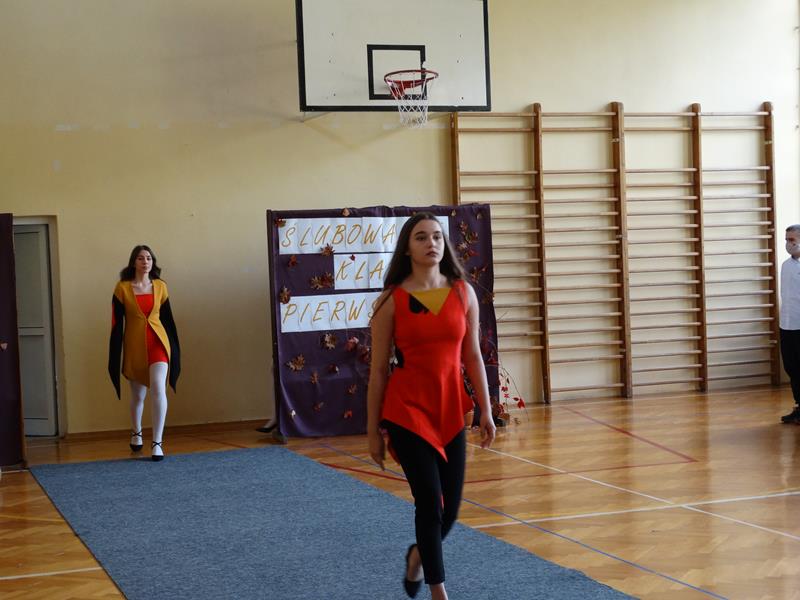 Zapraszamy na film z ostatniego pokazu mody