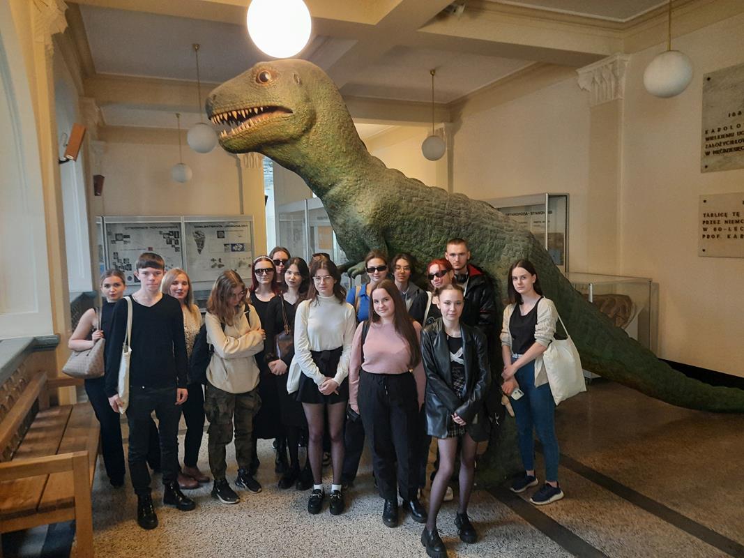 Uczniowie klasy 4TPB  zwiedzali Muzeum Geologiczne