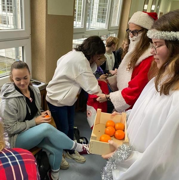 Mikołaj z Aniołkiem