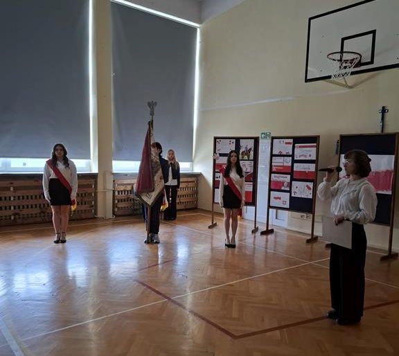 Akademia z okazji 106 rocznicy odzyskania przez Polskę niepodległości