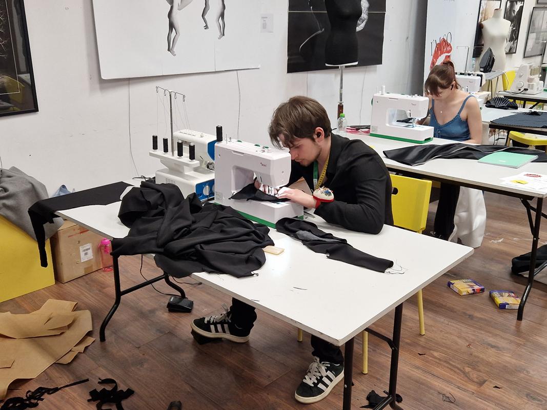 Mateusz Warchoł zdobywca IV miejsca w XII Międzynarodowych Mistrzostwach Polski w Szyciu