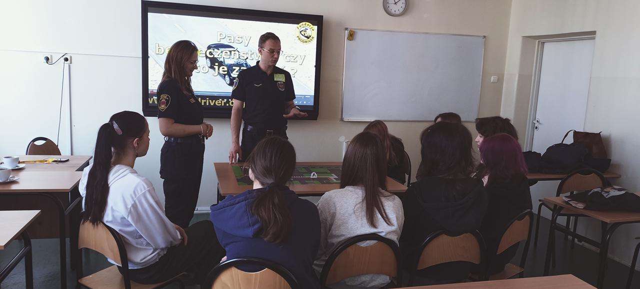 Bezpieczeństwo na drodze – spotkanie ze Strażą Miejską